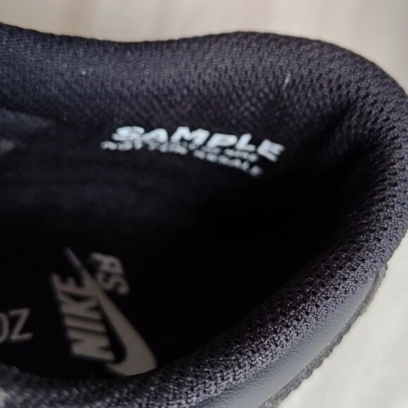 Rare Nike Blazer Low Top Black Leather Skate SB Shoe Men's Size 9 2017 SAMPLE - Picture 10 of 10